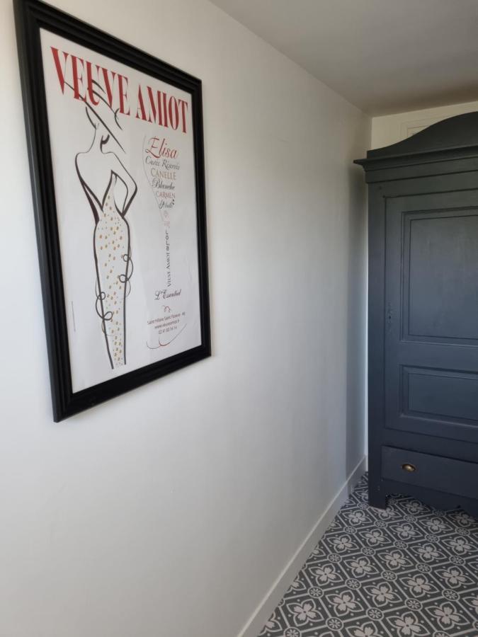 Location Saisonniere Appartement Situe A ソミュール エクステリア 写真